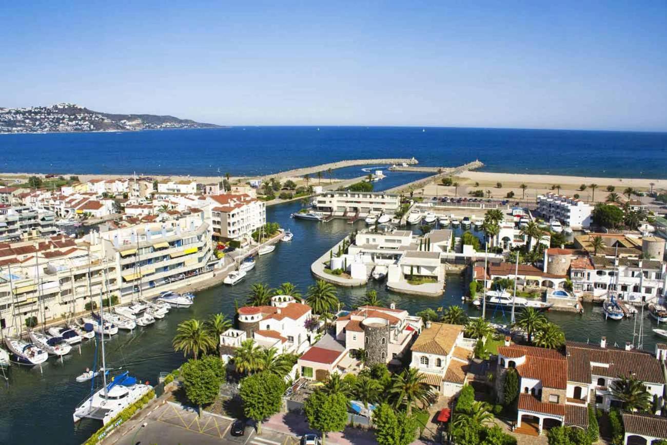 Global Immo 3289 Port Thalassa Roses Exterior photo
